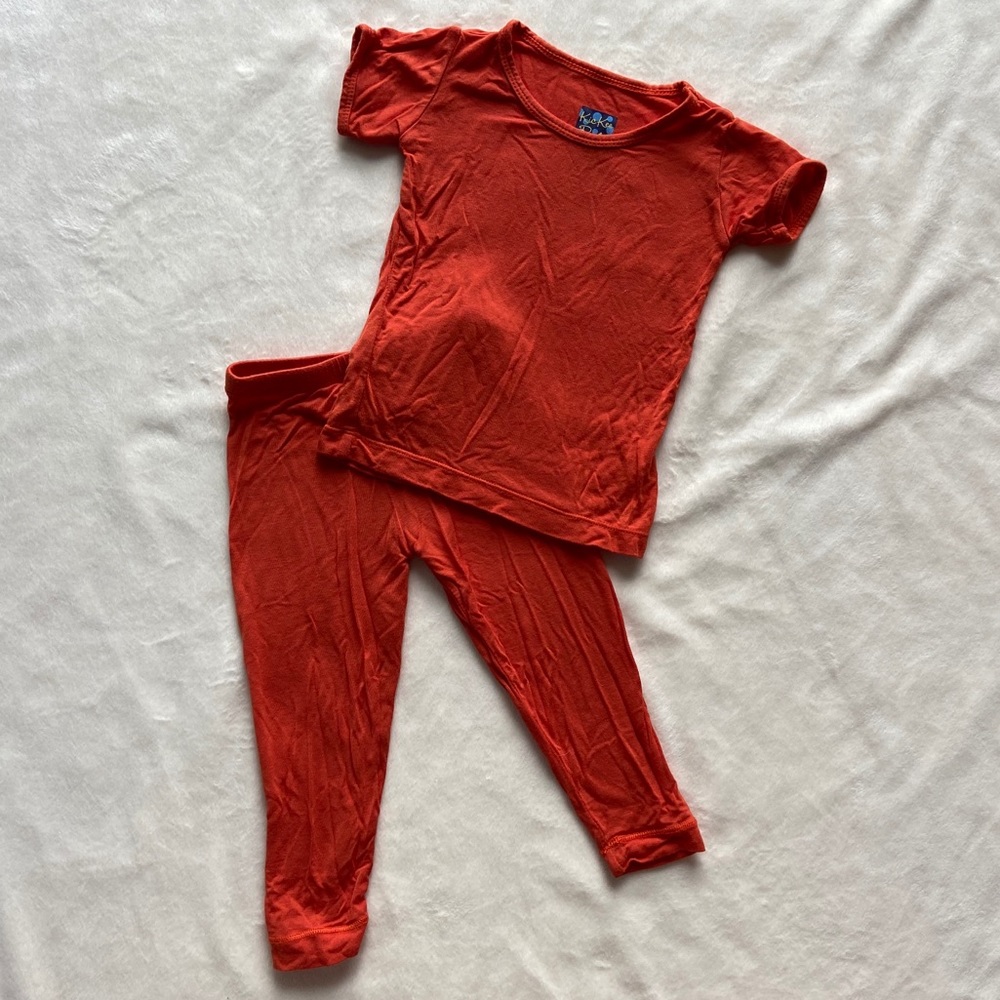 Kickee Pants bamboo pajamas w/ bonus onesie